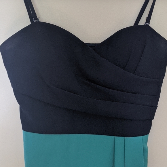 Color block Formal dress - Picture 2 of 3